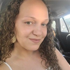 Meet your Posher, Aida